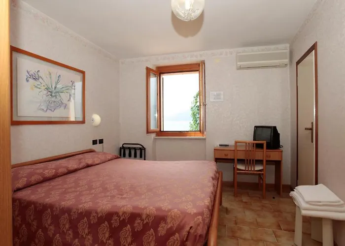 Fraderiana Hotel Torri Del Benaco