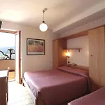 Ξενοδοχείο Fraderiana 2*